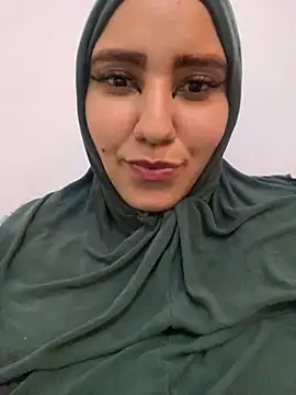 Snapshot of hannahayat chatting on 12/20/24, 09:06 hannahayat online show from 12/20/24, 09:06