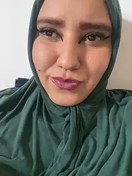 Snapshot of hannahayat chatting on 12/29/24, 08:37 hannahayat online show from 12/29/24, 08:37