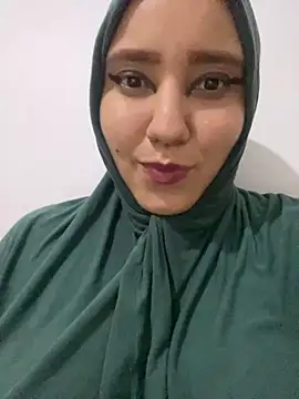 Snapshot of hannahayat chatting on 01/01/25, 12:21 hannahayat online show from 01/01/25, 12:21