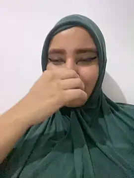 Snapshot of hannahayat chatting on 01/02/25, 12:02 hannahayat online show from 01/02/25, 12:02