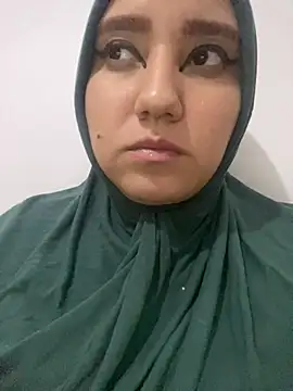 Snapshot of hannahayat chatting on 01/03/25, 12:11 hannahayat online show from 01/03/25, 12:11