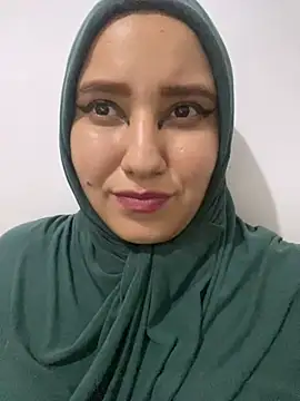 Snapshot of hannahayat chatting on 01/05/25, 03:32 hannahayat online show from 01/05/25, 03:32