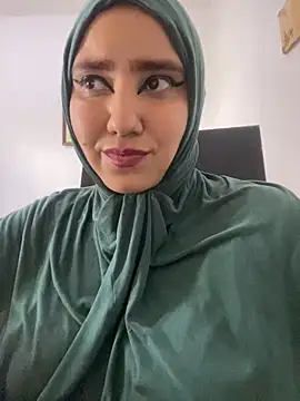 Snapshot of hannahayat chatting on 01/06/25, 04:23 hannahayat online show from 01/06/25, 04:23