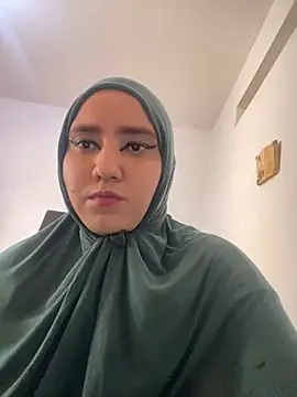 Snapshot of hannahayat chatting on 01/06/25, 09:43 hannahayat online show from 01/06/25, 09:43