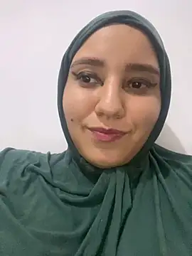 Snapshot of hannahayat chatting on 01/26/25, 01:52 hannahayat online show from 01/26/25, 01:52