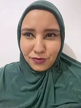 Snapshot of hannahayat chatting on 01/30/25, 09:47 hannahayat online show from 01/30/25, 09:47