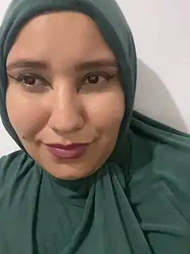 Snapshot of hannahayat chatting on 01/31/25, 03:52 hannahayat online show from 01/31/25, 03:52