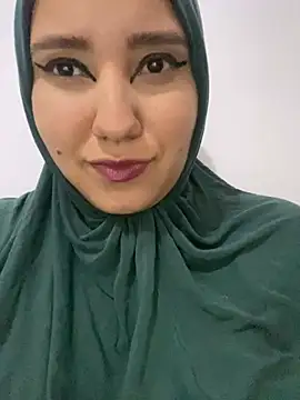 Snapshot of hannahayat chatting on 02/09/25, 03:34 hannahayat online show from 02/09/25, 03:34