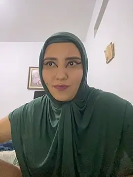 Snapshot of hannahayat chatting on 03/08/25, 03:39 hannahayat online show from 03/08/25, 03:39