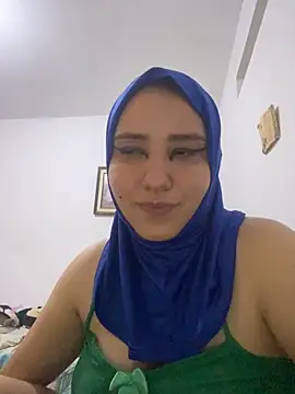 Snapshot of hannahayat chatting on 03/22/25, 01:00 hannahayat online show from 03/22/25, 01:00