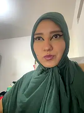 Snapshot of hannahayat chatting on 09/09/25, 02:05 hannahayat online show from 09/09/25, 02:05