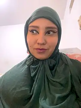 Snapshot of hannahayat chatting on 09/12/25, 08:31 hannahayat online show from 09/12/25, 08:31