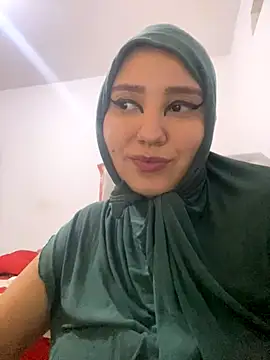 Snapshot of hannahayat chatting on 09/20/25, 02:18 hannahayat online show from 09/20/25, 02:18