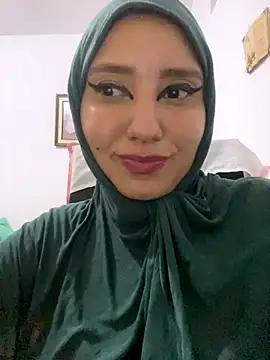 Snapshot of hannahayat chatting on 09/23/25, 12:57 hannahayat online show from 09/23/25, 12:57