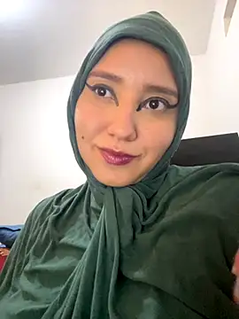 Snapshot of hannahayat chatting on 10/03/25, 09:34 hannahayat online show from 10/03/25, 09:34