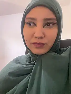 Snapshot of hannahayat chatting on 10/07/25, 02:47 hannahayat online show from 10/07/25, 02:47