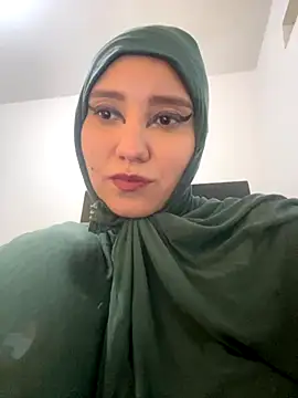 Snapshot of hannahayat chatting on 10/09/25, 08:18 hannahayat online show from 10/09/25, 08:18