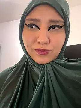 Snapshot of hannahayat chatting on 11/01/25, 03:03 hannahayat online show from 11/01/25, 03:03