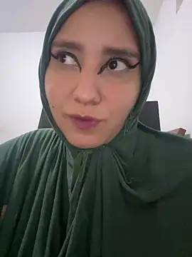 Snapshot of hannahayat chatting on 02/03/26, 11:32 hannahayat online show from 02/03/26, 11:32