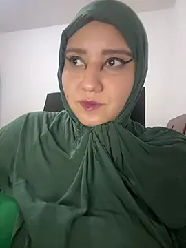 Snapshot of hannahayat chatting on 03/03/26, 12:50 hannahayat online show from 03/03/26, 12:50