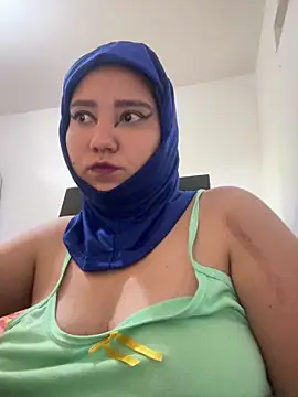 hannahayat online show from 06/18/26, 01:59