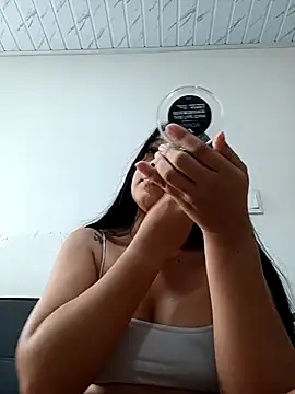 -VICKKY online show from 01/19/26, 01:48