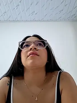 -VICKKY online show from 02/02/26, 02:05