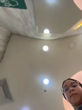 -VICKKY online show from 06/05/26, 01:56