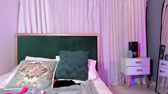 tiffany becker online show from 03/15/25, 05:19