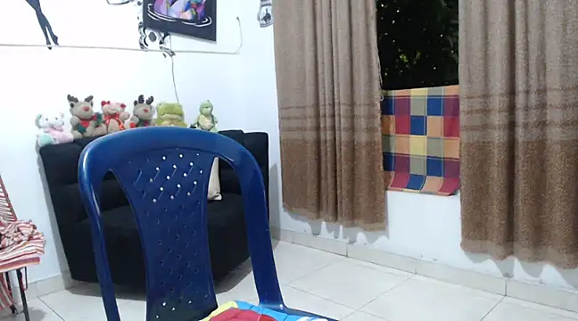 Snapshot of Pauleett chatting on 01/16/25, 12:45 Pauleett online show from 01/16/25, 12:45