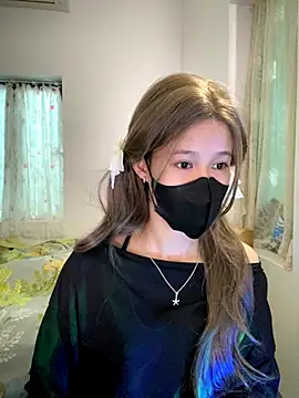 Snapshot of thithi8369 chatting on 10/31/25, 03:07 thithi8369 online show from 10/31/25, 03:07