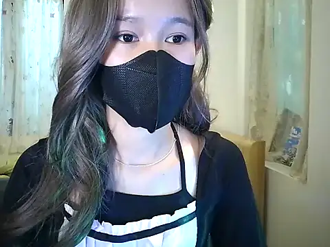 Snapshot of thithi8369 chatting on 11/15/25, 09:28 thithi8369 online show from 11/15/25, 09:28