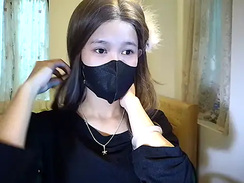 Snapshot of thithi8369 chatting on 11/19/25, 08:25 thithi8369 online show from 11/19/25, 08:25