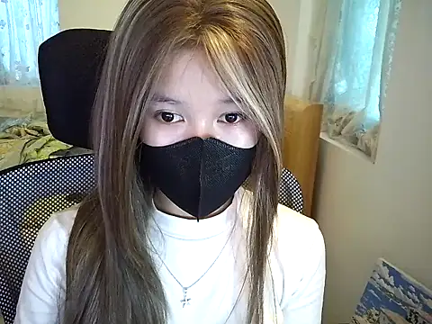 Snapshot of thithi8369 chatting on 03/08/26, 08:18 thithi8369 online show from 03/08/26, 08:18