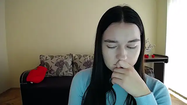 Pretty shy online show from 11/09/25, 09:18