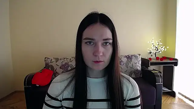 Pretty shy online show from 04/14/26, 08:42