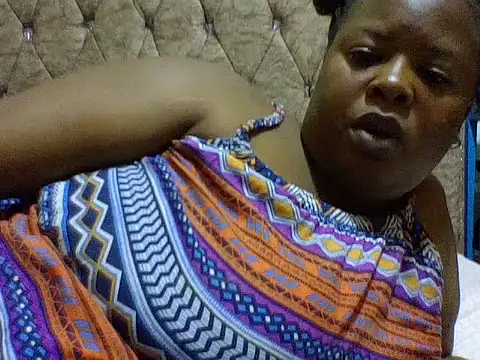 zoey10 online show from 02/13/26, 07:54