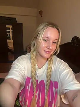 isisxoxx online show from 02/15/26, 09:11