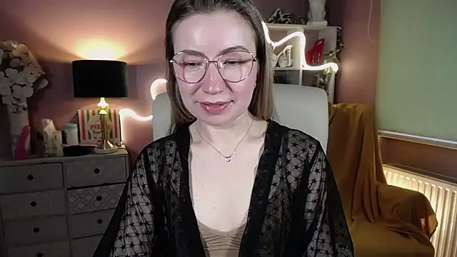 Mia Tasty online show from 02/02/25, 02:13