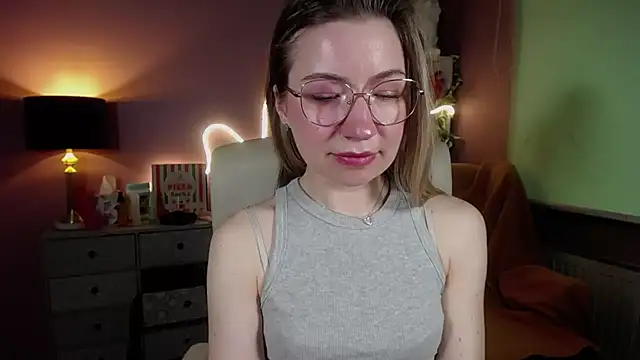 Mia Tasty online show from 02/28/25, 10:52