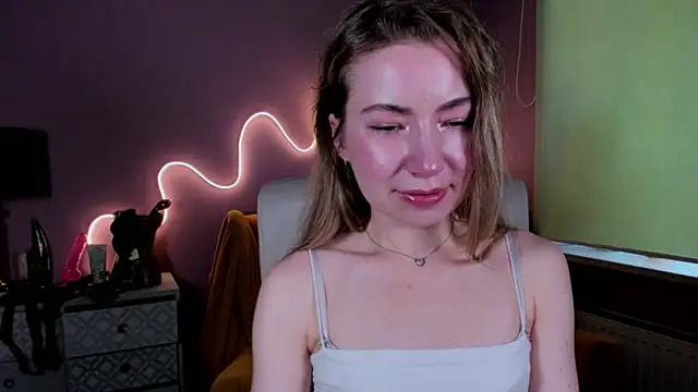 Mia Tasty online show from 09/21/25, 01:24