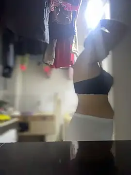 Emiily lee online show from 03/06/26, 09:17