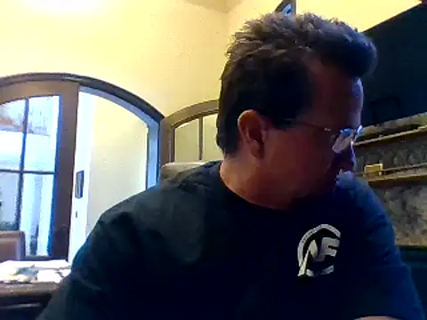 Snapshot of sluttydylan chatting on 12/04/24, 04:27 sluttydylan online show from 12/04/24, 04:27