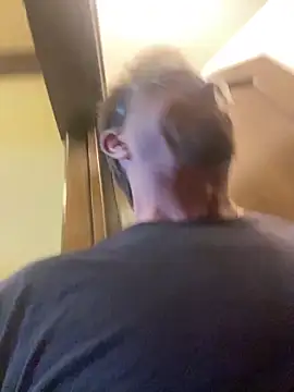 sluttydylan online show from 11/18/25, 07:51