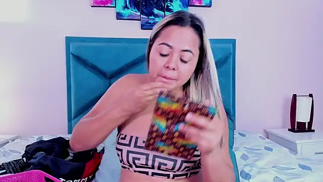 GraceJansenn online show from 12/24/24, 12:55