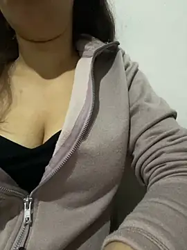 farah-36 online show from 11/18/25, 11:59