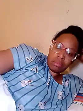 Snapshot of madamsensuale chatting on 01/30/25, 06:03 madamsensuale online show from 01/30/25, 06:03