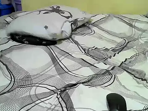 Quincy joyy online show from 11/30/25, 04:05