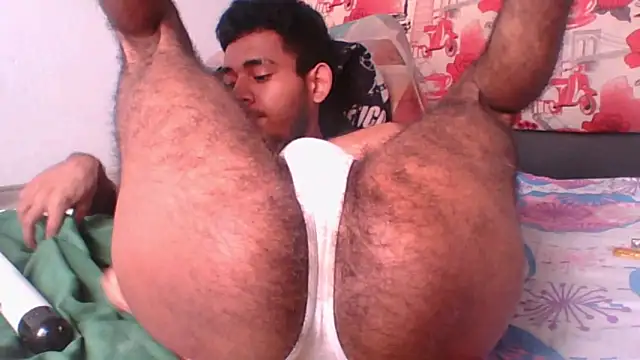 Snapshot of MaximoSualteza777 chatting on 02/22/25, 06:52 MaximoSualteza777 online show from 02/22/25, 06:52