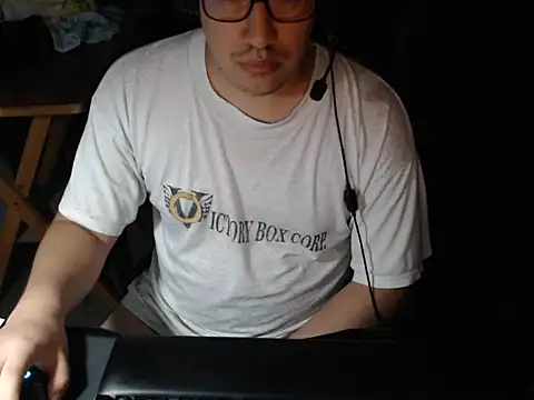 thealfawolf01 online show from 03/21/25, 01:13